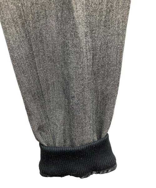 1piu1uguale3（ウノピュウノウグァーレトレ）1piu1uguale3 (ウノピュウノウグァーレトレ) パンツ ブラック サイズ:IVの古着・服飾アイテム