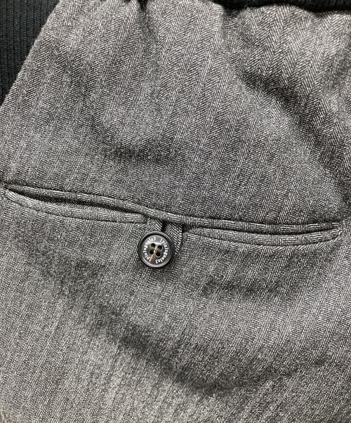 1piu1uguale3（ウノピュウノウグァーレトレ）1piu1uguale3 (ウノピュウノウグァーレトレ) パンツ ブラック サイズ:IVの古着・服飾アイテム