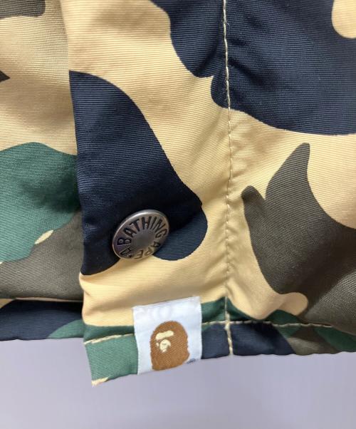 A BATHING APE（ア ベイシング エイプ）A BATHING APE (ア ベイシング エイプ) ダウンジャケット ブラック×イエロー サイズ:Mの古着・服飾アイテム