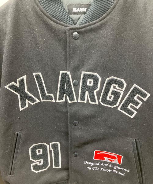 X-LARGE（エクストララージ）X-LARGE (エクストララージ) OGロゴ バーシティー ジャケット ブラック サイズ:Mの古着・服飾アイテム