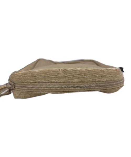 SUPREME（シュプリーム）SUPREME (シュプリーム) ショルダーバッグ ベージュの古着・服飾アイテム