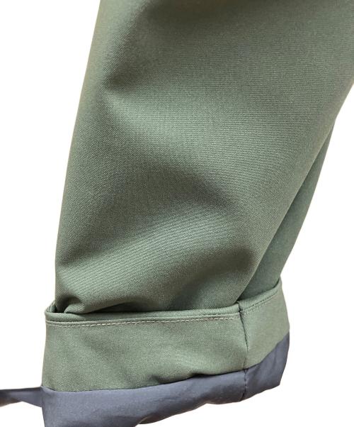 OAKLEY（オークリー）OAKLEY (オークリー) スキーウェア(ジャケット) グリーン×ベージュ サイズ:Mの古着・服飾アイテム