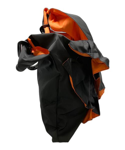 OUTDOOR（アウトドア）OUTDOOR (アウトドア) Risley (リズレー) フリルハンドバッグ オレンジ×ブラックの古着・服飾アイテム