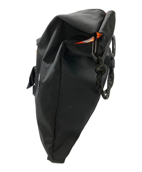 OUTDOOR（アウトドア）OUTDOOR (アウトドア) Risley (リズレー) フリルハンドバッグ オレンジ×ブラックの古着・服飾アイテム