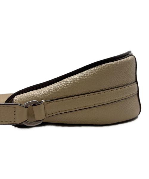 TORY BURCH（トリーバーチ）TORY BURCH (トリーバーチ) ショルダーバッグ ホワイトの古着・服飾アイテム