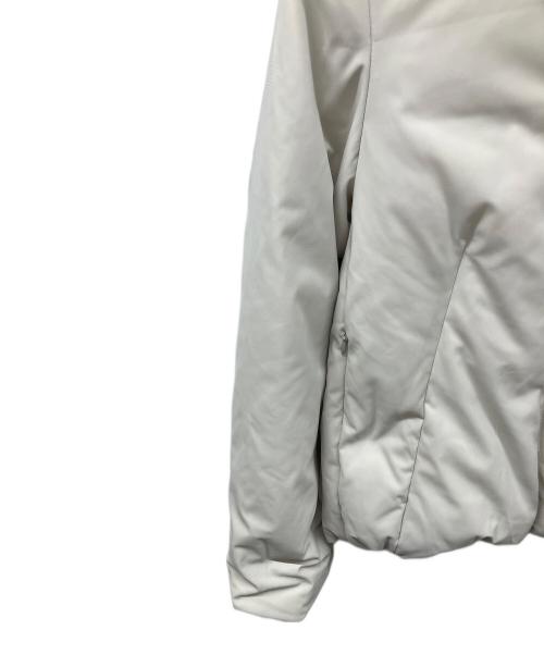 UNTITLED（アンタイトル）UNTITLED (アンタイトル) ダウンジャケット ホワイト サイズ:Mの古着・服飾アイテム