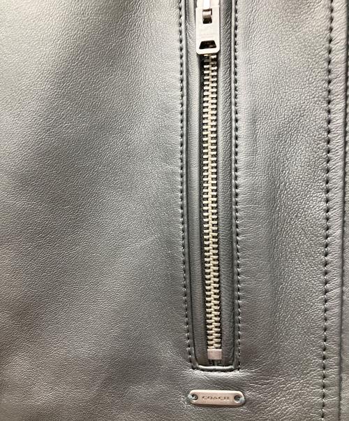 COACH（コーチ）COACH (コーチ) レザーレーサー ブラック サイズ:Lの古着・服飾アイテム