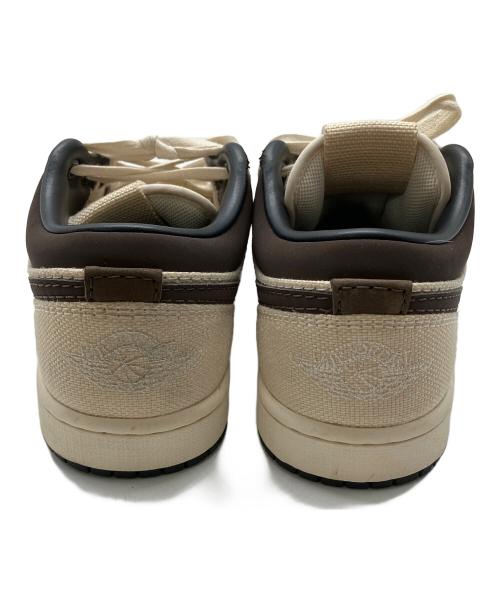 NIKE（ナイキ）NIKE (ナイキ) スニーカー ベージュ サイズ:24cmの古着・服飾アイテム