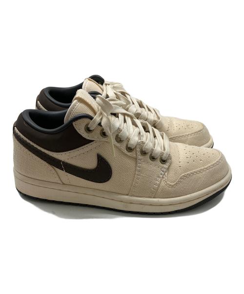 NIKE（ナイキ）NIKE (ナイキ) スニーカー ベージュ サイズ:24cmの古着・服飾アイテム