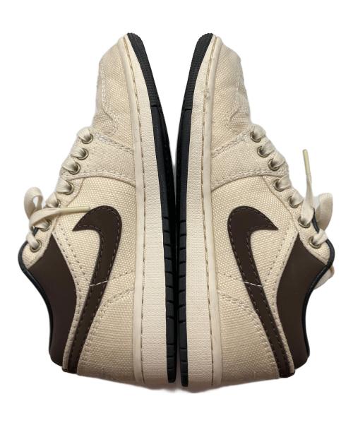 NIKE（ナイキ）NIKE (ナイキ) スニーカー ベージュ サイズ:24cmの古着・服飾アイテム