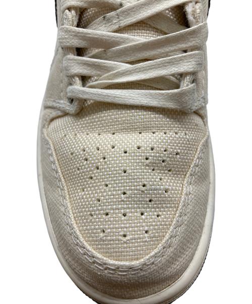 NIKE（ナイキ）NIKE (ナイキ) スニーカー ベージュ サイズ:24cmの古着・服飾アイテム