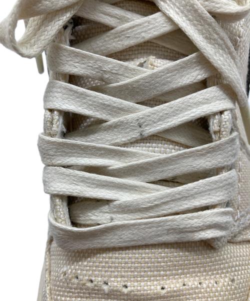 NIKE（ナイキ）NIKE (ナイキ) スニーカー ベージュ サイズ:24cmの古着・服飾アイテム