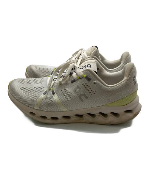 on（オン）on (オン) ローカットスニーカー ホワイト サイズ:24.5cmの古着・服飾アイテム