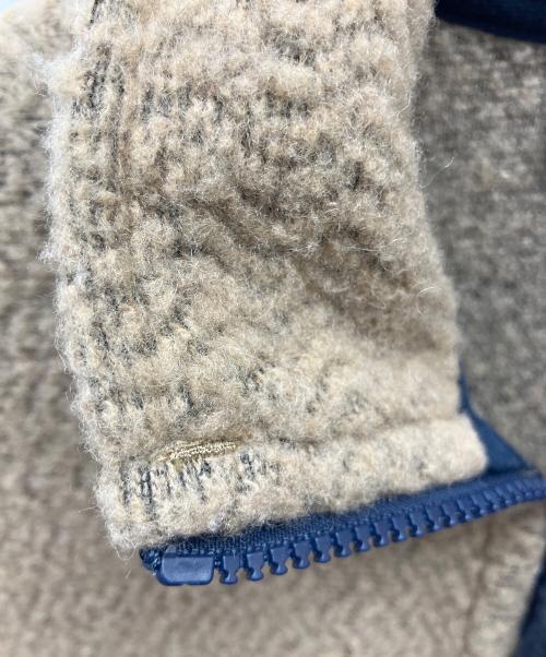 Patagonia（パタゴニア）Patagonia (パタゴニア) フリースジャケット ベージュ×ネイビー サイズ:XSの古着・服飾アイテム