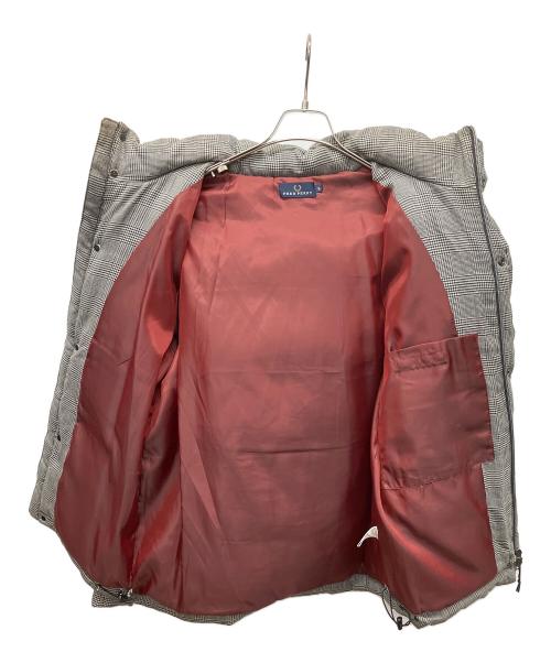 FRED PERRY（フレッドペリー）FRED PERRY (フレッドペリー) ダウンジャケット グレー サイズ:Lの古着・服飾アイテム