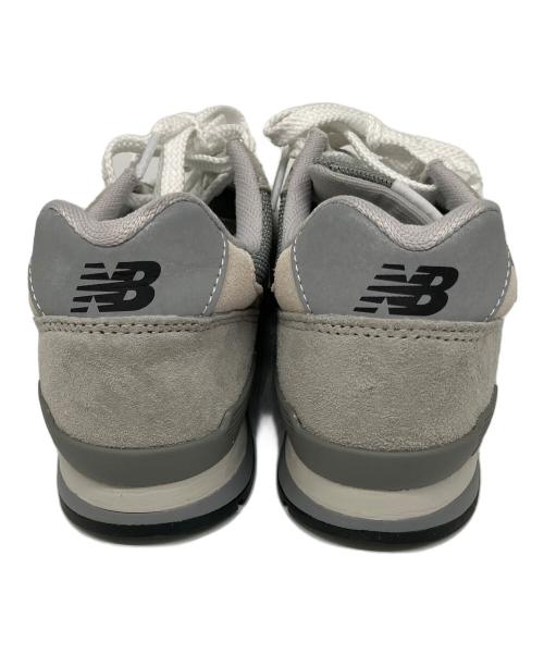 NEW BALANCE（ニューバランス）NEW BALANCE (ニューバランス) ローカットスニーカー グレー サイズ:23.5cmの古着・服飾アイテム