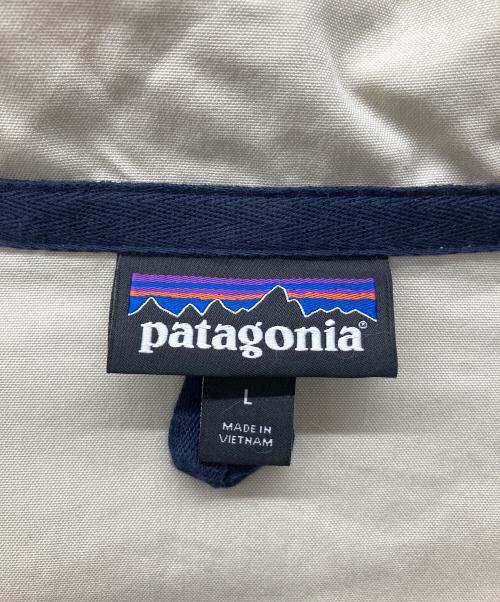 Patagonia（パタゴニア）Patagonia (パタゴニア) プルオーバーパーカー ベージュ×ネイビー サイズ:Lの古着・服飾アイテム