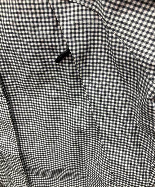 THE NORTH FACE（ザ ノース フェイス）THE NORTH FACE (ザ ノース フェイス) ナイロンジャケット グレー サイズ:Sの古着・服飾アイテム