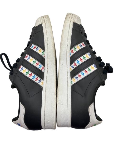 adidas（アディダス）adidas (アディダス) スニーカー ホワイト×ブラック サイズ:25cmの古着・服飾アイテム