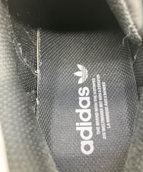 adidas（アディダス）adidas (アディダス) スニーカー ホワイト×ブラック サイズ:25cmの古着・服飾アイテム