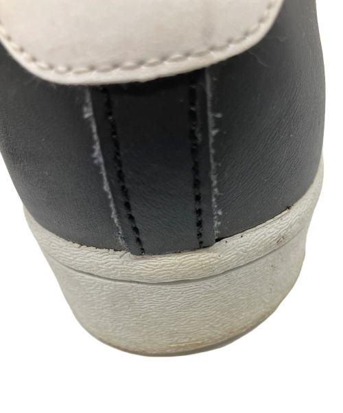 adidas（アディダス）adidas (アディダス) スニーカー ホワイト×ブラック サイズ:25cmの古着・服飾アイテム