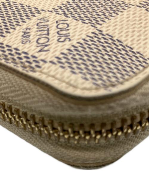 LOUIS VUITTON（ルイ ヴィトン）LOUIS VUITTON (ルイ ヴィトン) ラウンドファスナー財布 ホワイトの古着・服飾アイテム