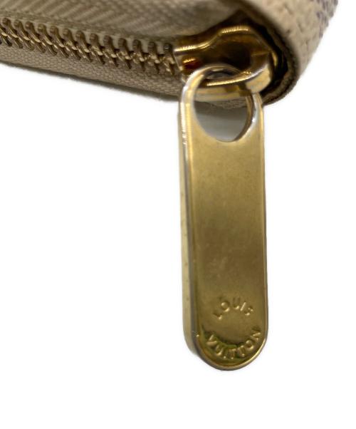 LOUIS VUITTON（ルイ ヴィトン）LOUIS VUITTON (ルイ ヴィトン) ラウンドファスナー財布 ホワイトの古着・服飾アイテム