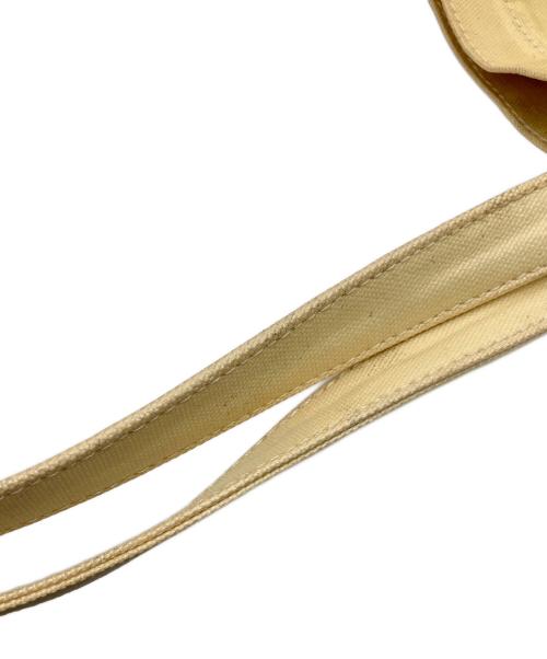 Acne studios（アクネ ストゥディオス）Acne studios (アクネ ストゥディオス) トートバッグ ベージュ×ブラックの古着・服飾アイテム