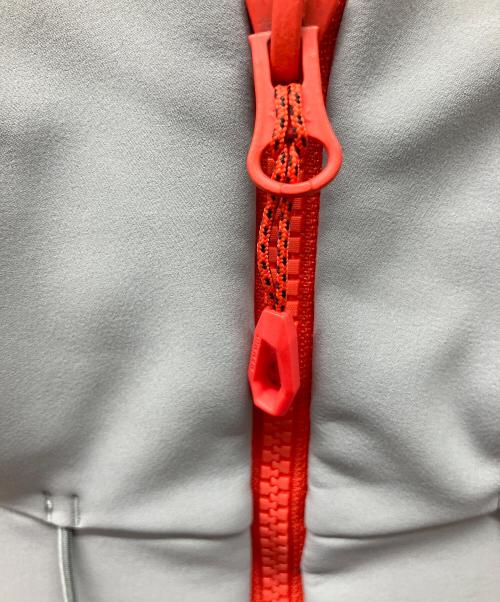 MAMMUT（マムート）MAMMUT (マムート) フーデッドジャケット グレー×オレンジ サイズ:M　　　　　　　　の古着・服飾アイテム