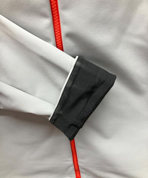 MAMMUT（マムート）MAMMUT (マムート) フーデッドジャケット グレー×オレンジ サイズ:M　　　　　　　　の古着・服飾アイテム