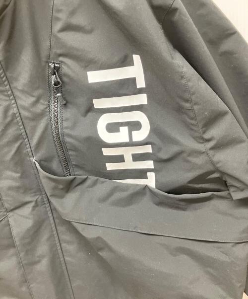 TIGHTBOOTH PRODUCTION（タイトブースプロダクション）TIGHTBOOTH PRODUCTION (タイトブースプロダクション) HOODED TACTICAL JACKET ブラック サイズ:XLの古着・服飾アイテム