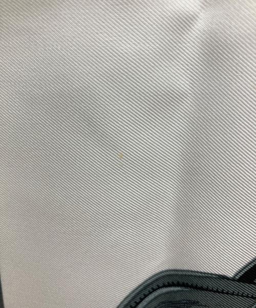 HERMES（エルメス）HERMES (エルメス) シルクスカーフ レッド×ホワイトの古着・服飾アイテム