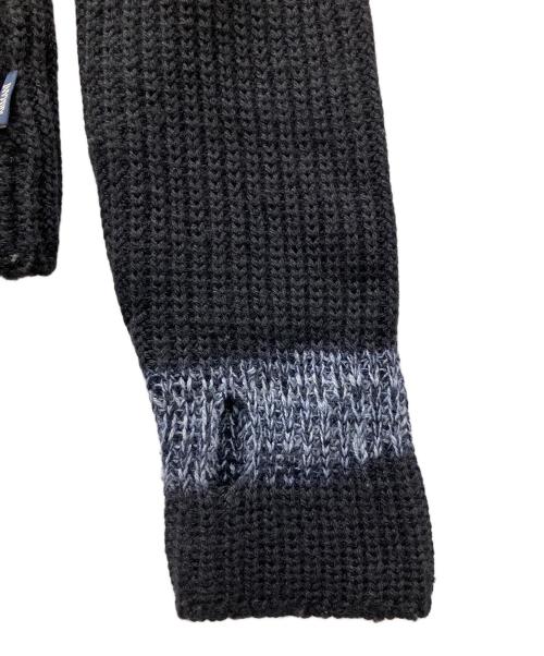 ARMANI COLLEZIONI（アルマーニ コレツィオーニ）ARMANI COLLEZIONI (アルマーニ コレツィオーニ) 薄手ニット ブラック サイズ:XSの古着・服飾アイテム