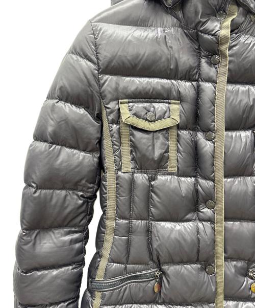 MONCLER（モンクレール）MONCLER (モンクレール) ダウンコート グレー×グリーン サイズ:3の古着・服飾アイテム