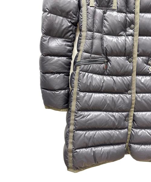 MONCLER（モンクレール）MONCLER (モンクレール) ダウンコート グレー×グリーン サイズ:3の古着・服飾アイテム