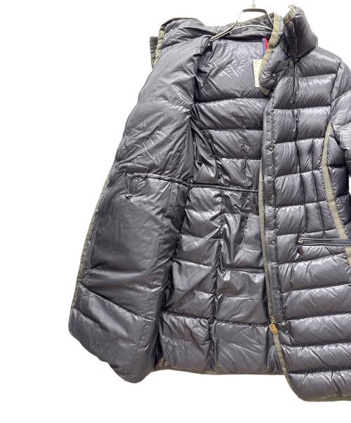MONCLER（モンクレール）MONCLER (モンクレール) ダウンコート グレー×グリーン サイズ:3の古着・服飾アイテム