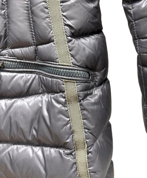 MONCLER（モンクレール）MONCLER (モンクレール) ダウンコート グレー×グリーン サイズ:3の古着・服飾アイテム