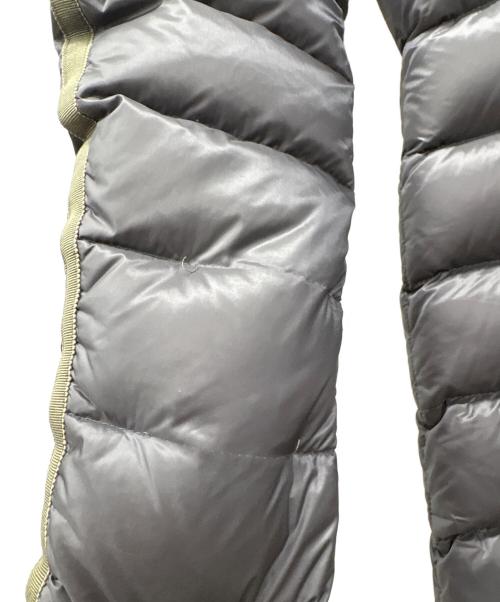 MONCLER（モンクレール）MONCLER (モンクレール) ダウンコート グレー×グリーン サイズ:3の古着・服飾アイテム