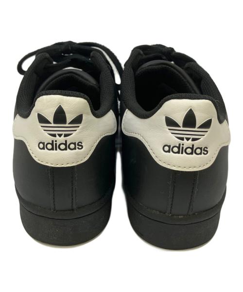 adidas（アディダス）adidas (アディダス) スニーカー ブラック サイズ:25.5の古着・服飾アイテム