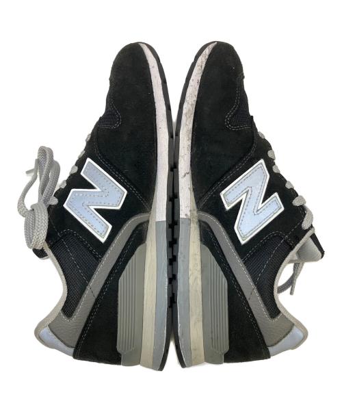 NEW BALANCE（ニューバランス）NEW BALANCE (ニューバランス) スウェードシューズ ブラック×グレー サイズ:26の古着・服飾アイテム