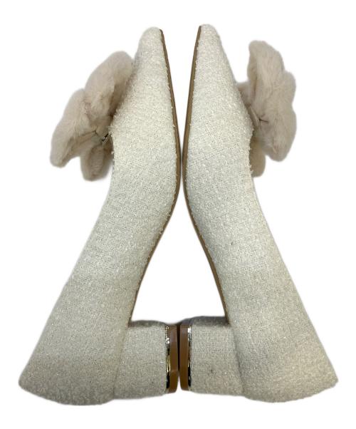 RANDA（ランダ）RANDA (ランダ) ファーリボンパンプス ホワイト サイズ:23.5の古着・服飾アイテム