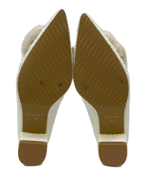 RANDA（ランダ）RANDA (ランダ) ファーリボンパンプス ホワイト サイズ:23.5の古着・服飾アイテム