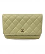 CHANELシャネル）の古着「マトラッセ　チェーンウォレット」｜イエロー