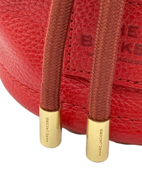 MARC JACOBS（マークジェイコブズ）MARC JACOBS (マークジェイコブズ) バケットバッグ レッドの古着・服飾アイテム