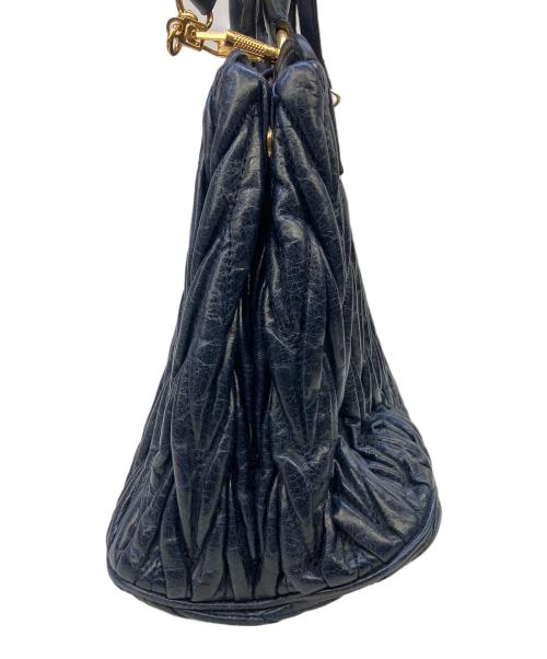 MIU MIU（ミュウミュウ）MIU MIU (ミュウミュウ) 2WAYバッグ ネイビーの古着・服飾アイテム