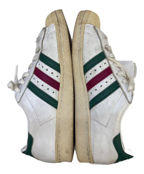 adidas（アディダス）adidas (アディダス) スニーカー ホワイト×グリーン サイズ:27.5cmの古着・服飾アイテム