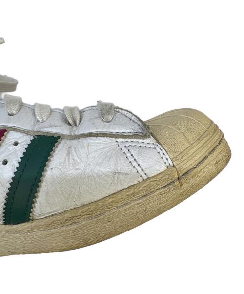 adidas（アディダス）adidas (アディダス) スニーカー ホワイト×グリーン サイズ:27.5cmの古着・服飾アイテム