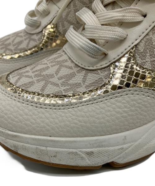 MICHAEL KORS（マイケル・コース）MICHAEL KORS (マイケル・コース) スニーカー ベージュ サイズ:7.5の古着・服飾アイテム