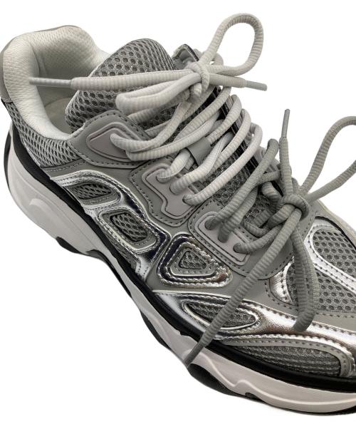 CHARLES & KEITH（チャールズアンドキース）CHARLES & KEITH (チャールズアンドキース) チャンキースニーカー グレー サイズ:38の古着・服飾アイテム