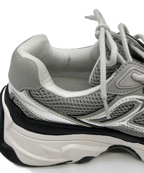 CHARLES & KEITH（チャールズアンドキース）CHARLES & KEITH (チャールズアンドキース) チャンキースニーカー グレー サイズ:38の古着・服飾アイテム